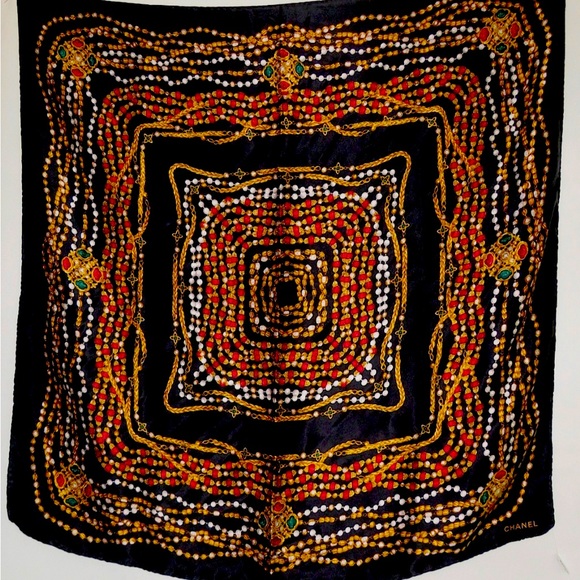 CHANEL GRIPOIX VINTAGE SILK SCARF - Picture 3 of 7